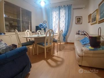 Trivani al 1°p arredato+p.auto pressi Via Fardella