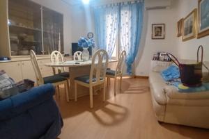 Trivani al 1°p arredato+p.auto pressi Via Fardella