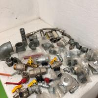 Raccordi valvole a sfera e altro per idraulico