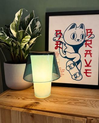 Lampada da tavolo IKEA Gavik in vetro fumé