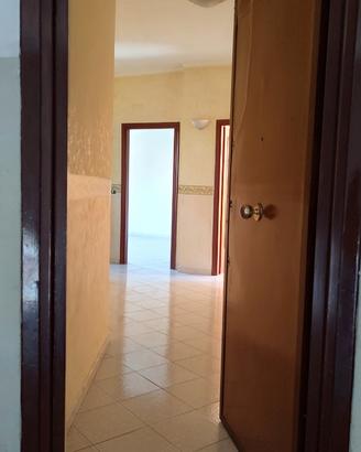 3 ampi vani adiacenze Via Stadera