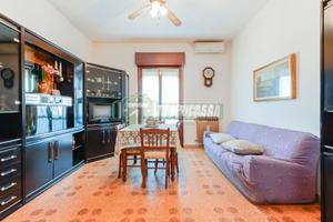 TRILOCALE CON BOX IN MINIPALAZZINA
