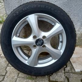 Gomme auto estive 185/60 R15 -  88H