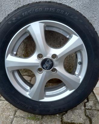 Gomme auto estive 185/60 R15 -  88H