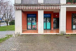 NEGOZIO A SAN ZENO NAVIGLIO