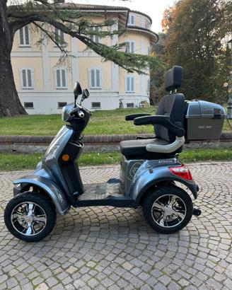 Scooter 4 ruote per anziani e disabili