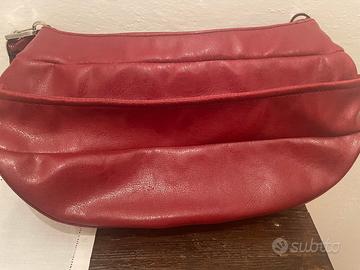 Borsa rossa della Red Wall