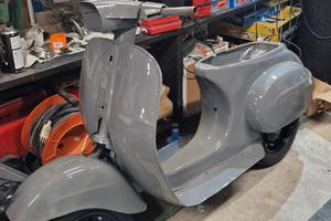 Vespa 50 special da ultimare