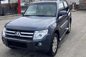 MITSUBISHI PAJERO V80