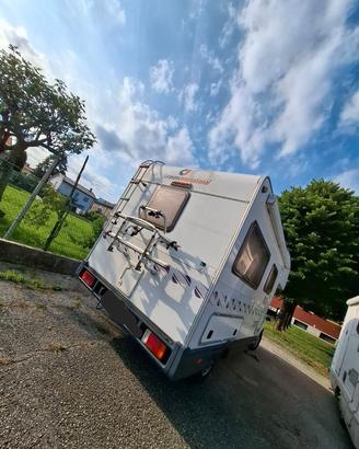 Camper mansardaro
