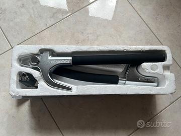 Antifurto meccanico bloccavolante CORA 000103020