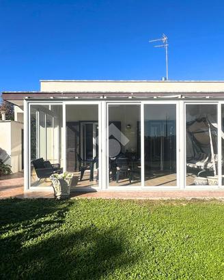 VILLA SINGOLA A BRINDISI