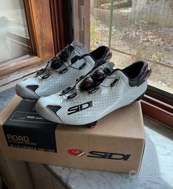 Sidi road cycling shoes shot 2 black gray lucido
