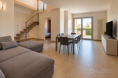 Spazioso quadrilocale con giardino e terrazzo