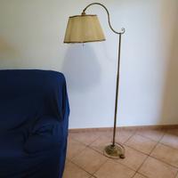 Lampada da terra in ottone