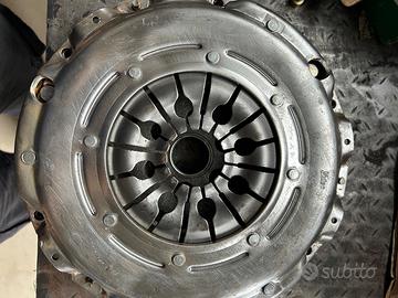 Volano bimassa più meccanicismo frizione (usato)
