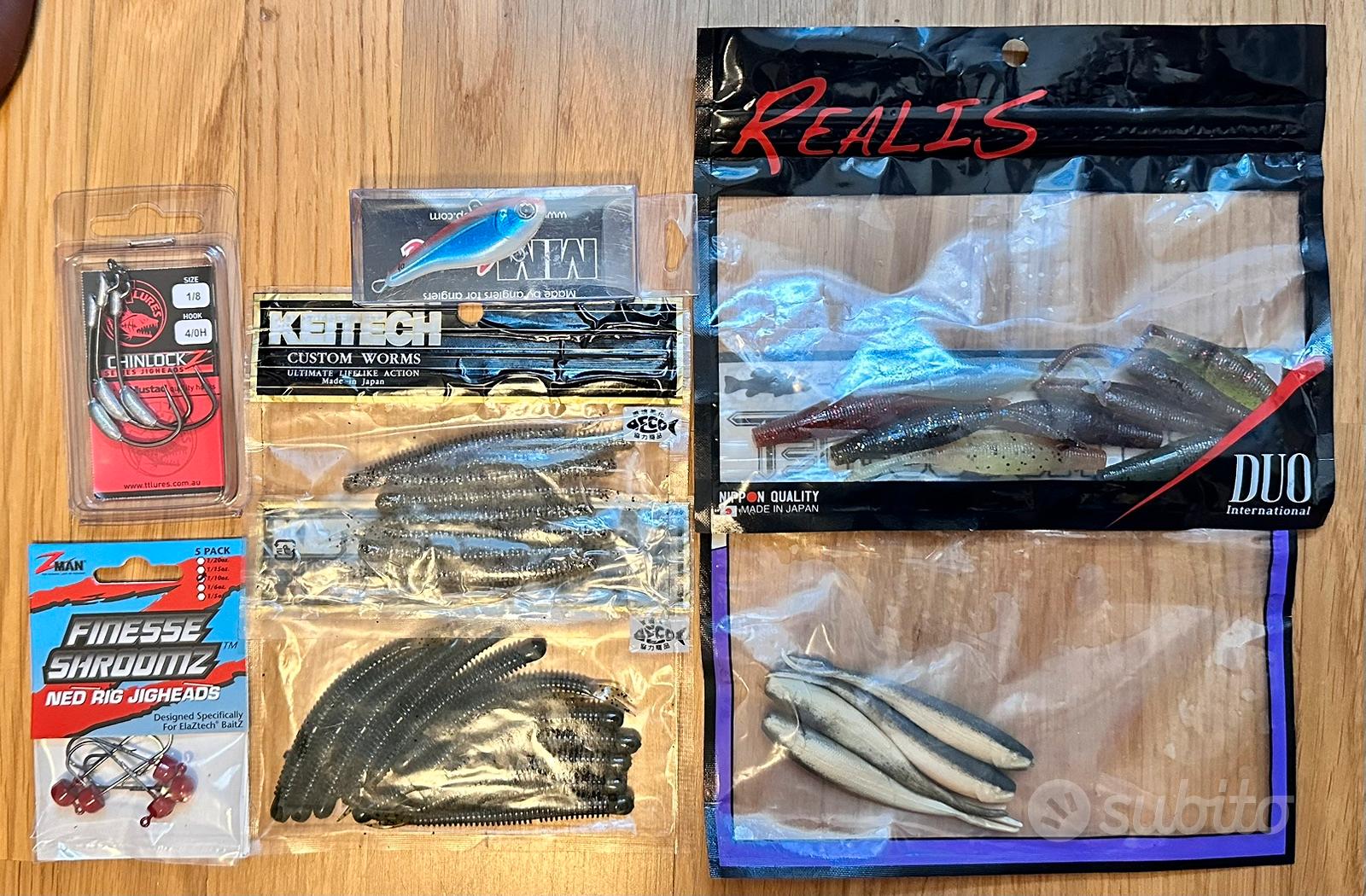 Lotto artificiali pesca top water spinning - Sports In vendita a Napoli