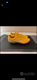 Scarpe Calcio Nike Mis 39 Gialle Nuove 38,5 e 34