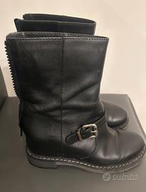 Stivaletti biker donna Fendi