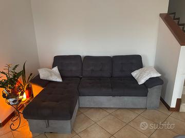 Divano 3 posti con penisola – buone condizioni
