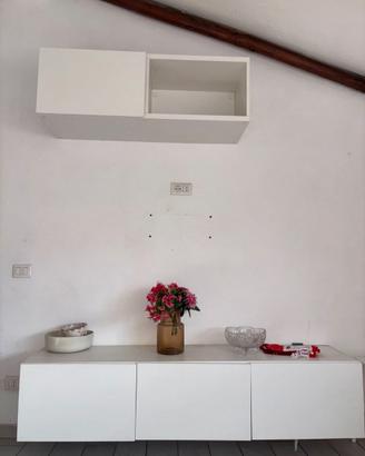 IKEA BESTÅ bianco – mobile basso 3 ante + Pensile 