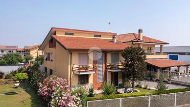 VILLA SINGOLA A MARENE