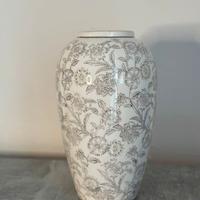 Vaso decorativo con motivo floreale