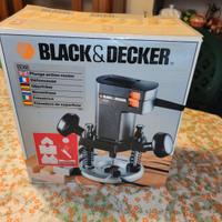 Fresatrice verticale Black decker con accessori