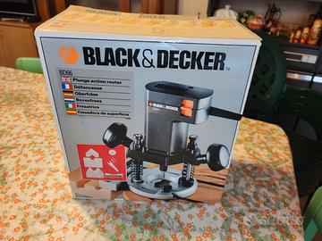 Fresatrice verticale Black decker con accessori