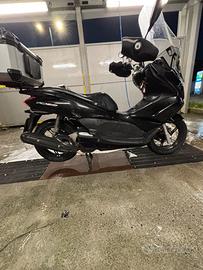 Honda PCX 150  PERFETTO