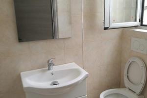 Stanza singola con bagno a trezzano s/n