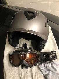 Sci da pista donna, casco, occhiali, scarponi