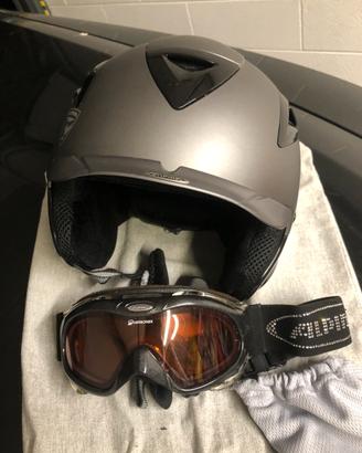 Sci da pista donna, casco, occhiali, scarponi