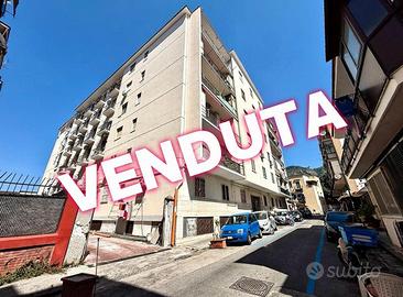 3 LOCALI A NAPOLI