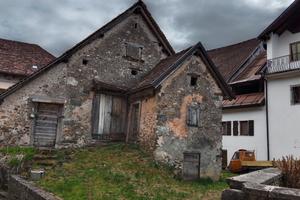 Peculiare stavolo da ristrutturare a Rigolato