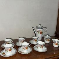 Servizio da caffè vintage in porcellana fine per 6