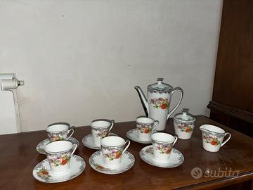 Servizio da caffè vintage in porcellana fine per 6