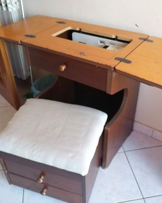 Macchina da cucire Pfaff Hobbymatic con mobile 