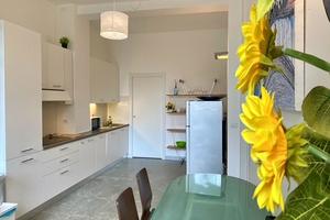 Ampia stanza con bagno M1rossa Milano