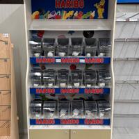 Espositore HARIBO con 18 scompartimenti