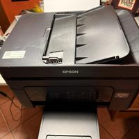 Stampante/ fotocopiatrice epson.