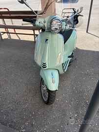 Vespa 125 aprile 2025 2000 km €3950