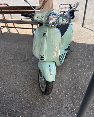 Vespa 125 aprile 2025 2000 km €3950