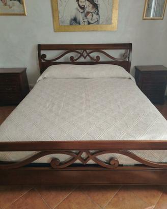 Letto in legno massello
