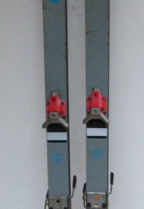 SCI originali ELAN 602+PANTALONI SCI COLMAR