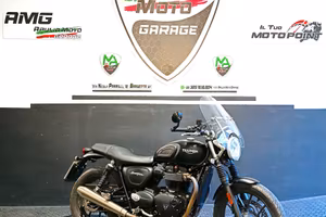 Triumph Street Twin 900 - (2018)