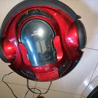robot aspirapolvere 