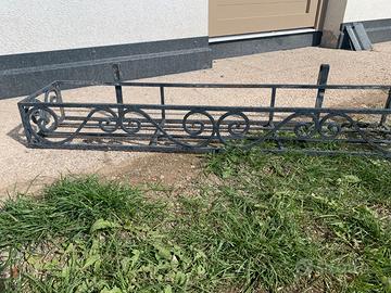 PORTA FIORIERE IN FERRO