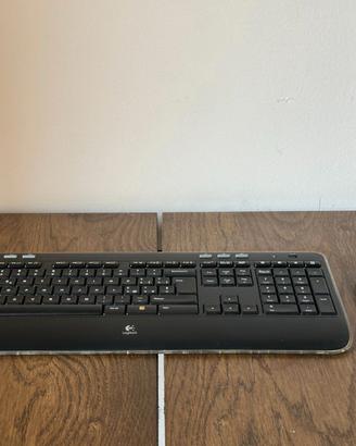 Logitech MK520 tastiera e mouse wireless Unifying