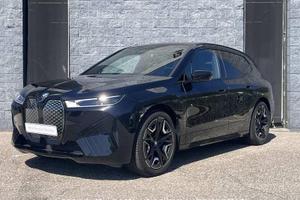BMW iX xdrive40 pacchetto sportivo